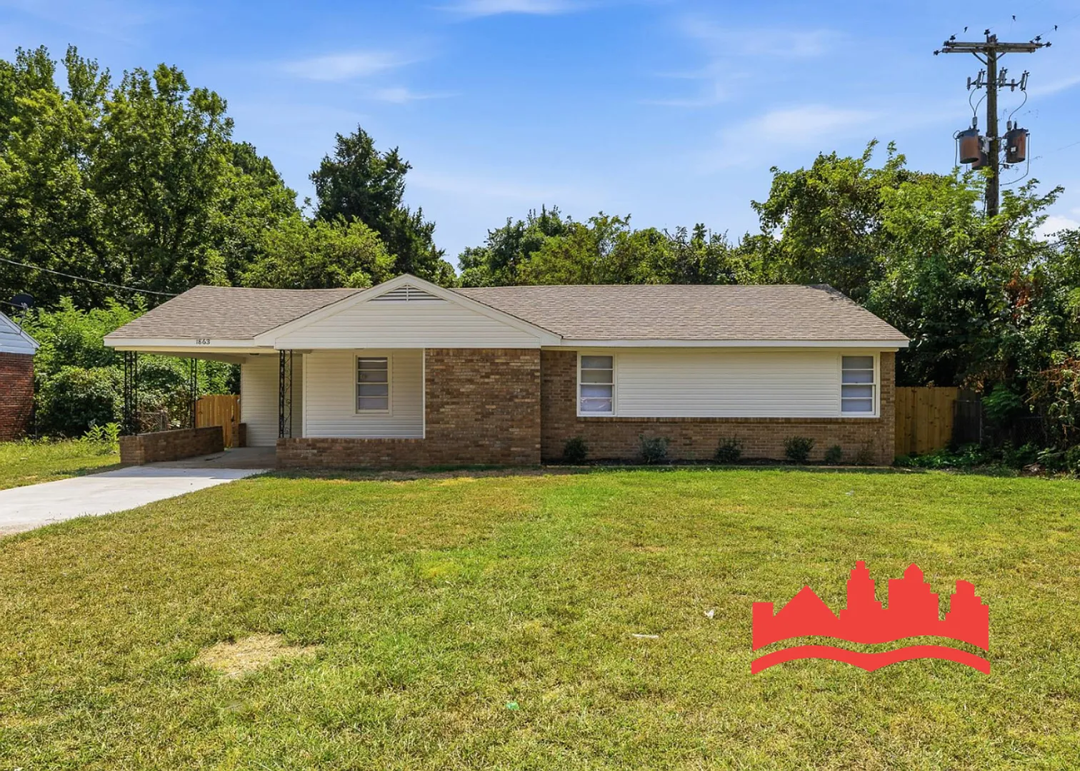 Welcome to 1863 Burnham Ave! — Photo 1