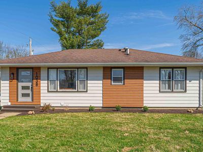 1038 N State St, Lincoln, IL, 62656
