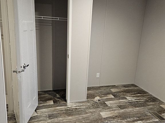 5th image of 600 S 4th St #33