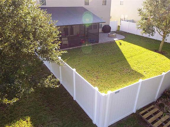 4th image of 611 S Tree Garden Dr