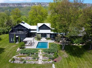 8 Hasbrouck Rd, New Paltz, NY 12561