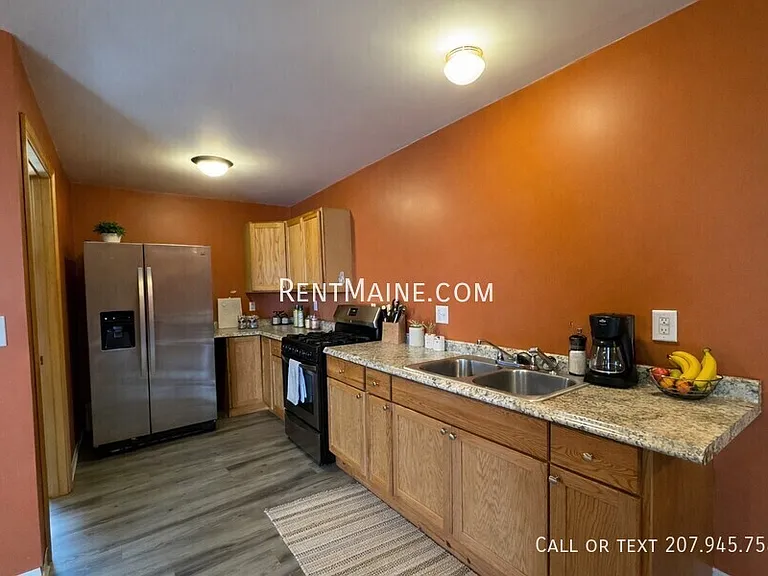 114 Bridge St #3 — Photo 5