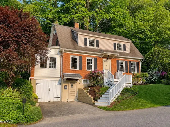 52 W End Ter, North Adams, MA 01247