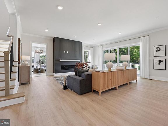 5th image of 8264 Colling Manor Ct