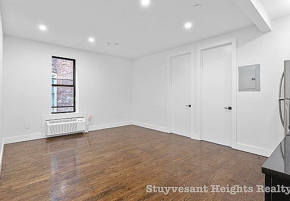 3rd image of 339 Woodbine St #1B