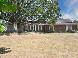 332 Bowen Estates Rd, Russellville, AR 72802