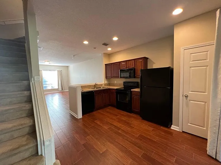 3513 Pebble Path Ln — Photo 8