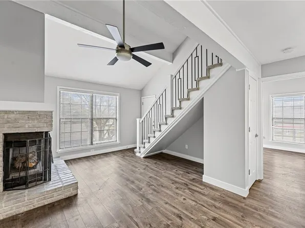 11903 W 58th Ter APT H, Shawnee, KS 66216