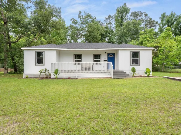 2111 Jean St, Leesville, LA 71446