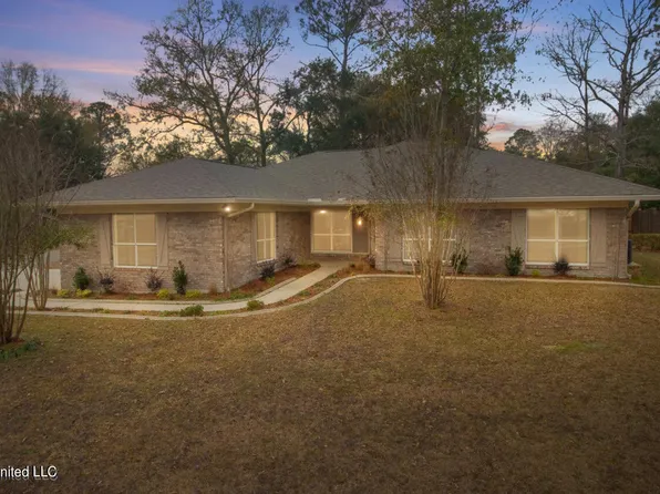 79325 Diamondhead Dr E, Diamondhead, MS 39525