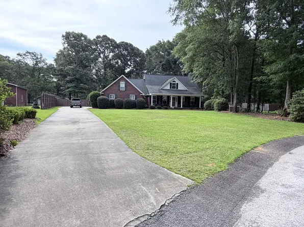 90 Old Spring Ct, Sumter, SC 29154