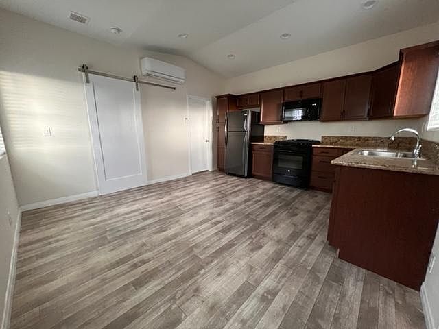 1st image of 3830 Coleman Ave