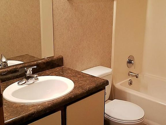 5th image of 5096 Oakhurst Dr