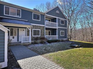 219 Windgate Cir, Monroe, CT 06468