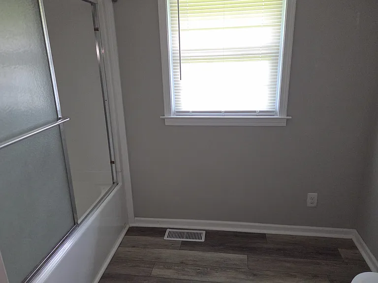 4430 Cold Springs Rd — Photo 5