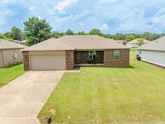 3rd image of 606 Summer Dr