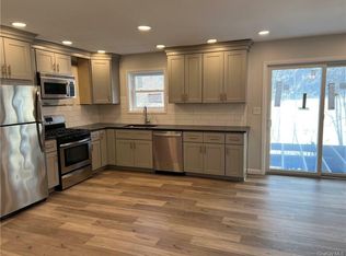 273 East Dr, Walden, NY 12586