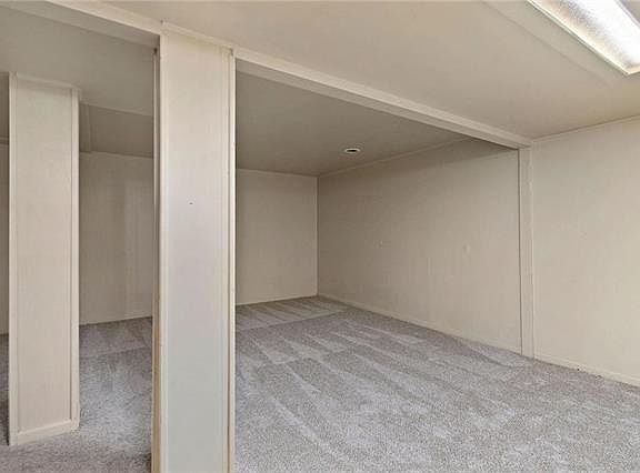 4th image of 1219 N 77th Ter