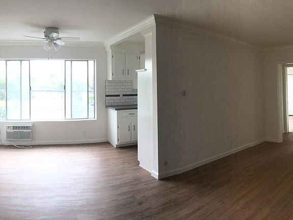5th image of 942 N Gardner St APT 204