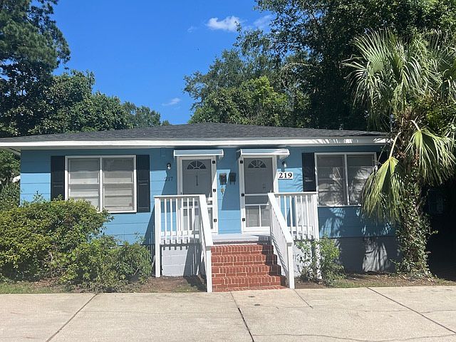 1st image of 217 Fleming St #219