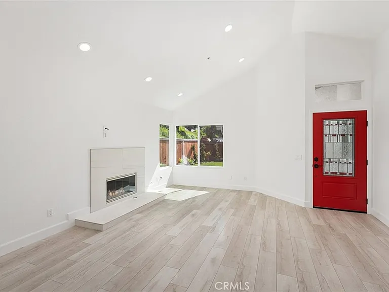 5 Columbus — Photo 7