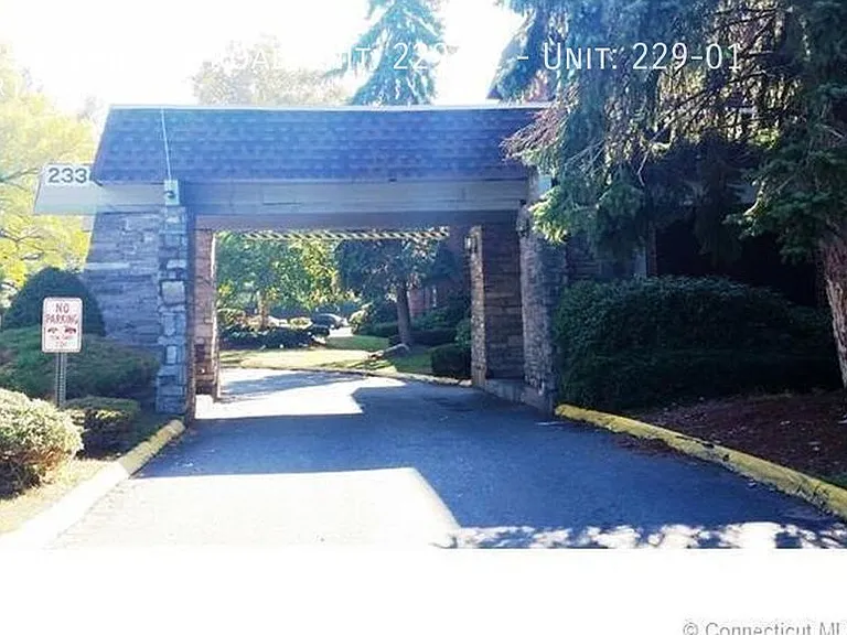 229 Ellington Rd #1 — Photo 37