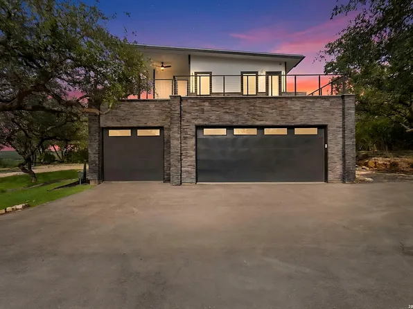109 Pond View Ct, Spring Branch, TX 78070