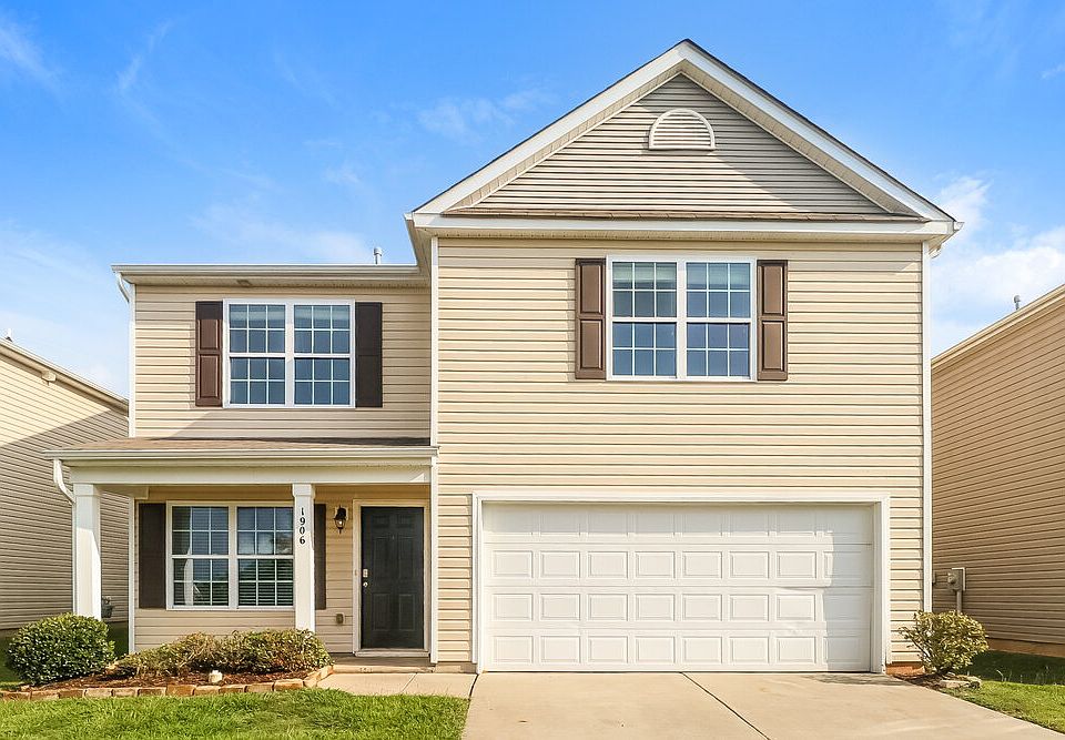 1st image of 1906 Eastway Dr