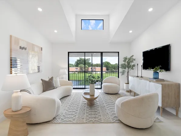 1008 Green Pine Boulevard #H3, West Palm Beach, FL 33409