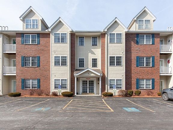 2nd image of 106 Eagle Dr Unit 106