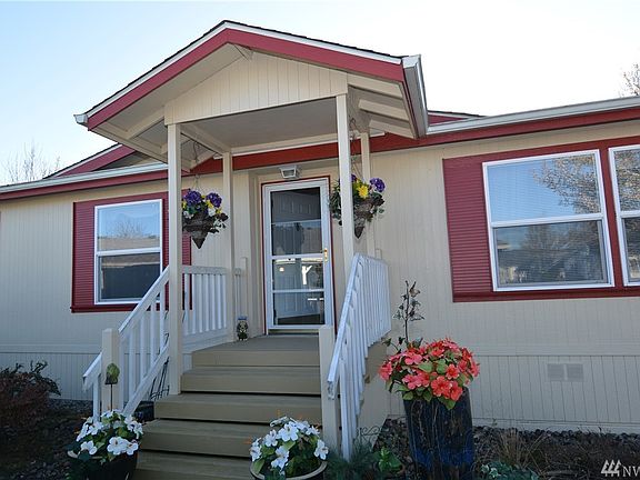 2nd image of 58 Heritage Blvd