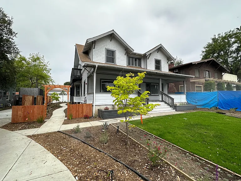 1075 N Los Robles Ave #202 — Photo 14