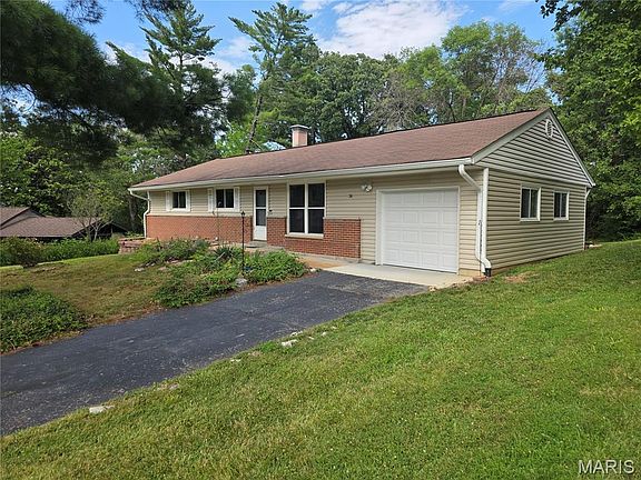 2nd image of 26 Branford Dr