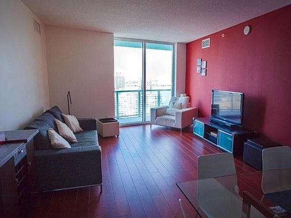 5th image of 1900 N Bayshore Dr APT 2304