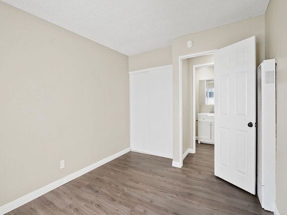 4th image of 1356 W Stoneridge Ct APT 2