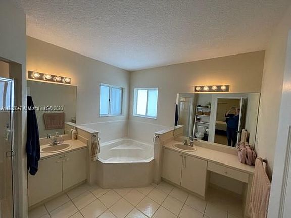 5th image of 1932 SE 24th Ave #1932
