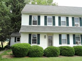 488 S Colebrook Rd, Manheim, PA 17545