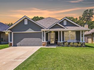 1715 Summerwood Loop, Bryan, TX 77807