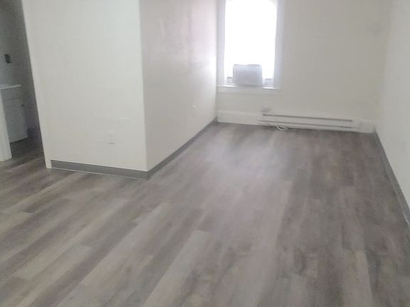4th image of 32 Sarah Ave