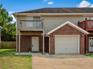 2311 W Skyler Dr, Fayetteville, AR 72703