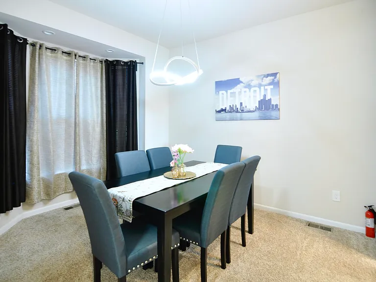 4481 Bridgeview Ln — Photo 3