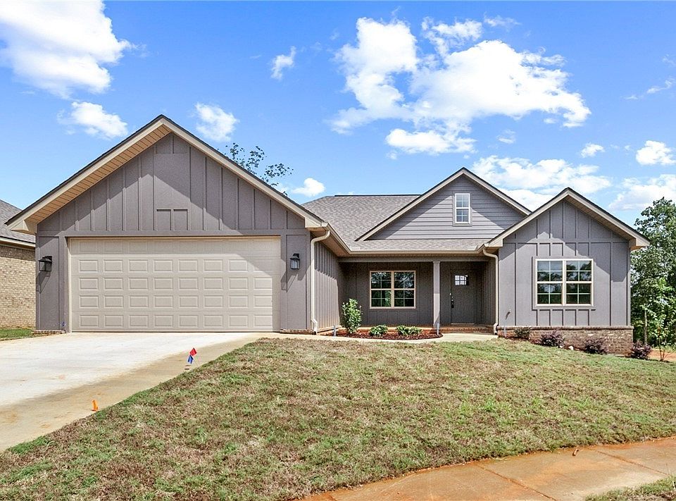 1st image of 5015 Summerfield Dr E