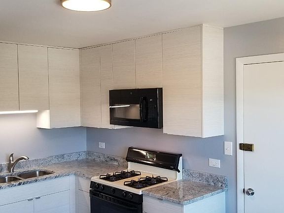 4th image of 15210 El Cameno Real Dr #2