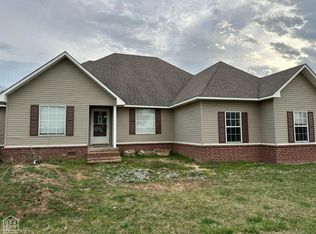 300 Hampton Ln, Pocahontas, AR 72455