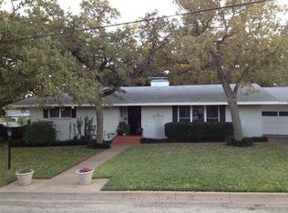 607 NW 19th St, Mineral Wells, TX 76067