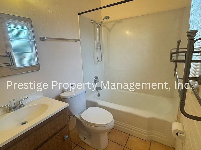 3431 E Cody St #A-E — Photo 8