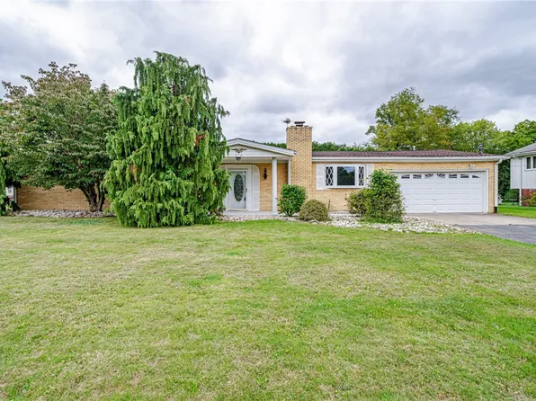 970 1st St, Irwin, PA 15642