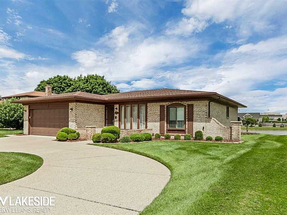 2nd image of 14145 Lakeshore Dr
