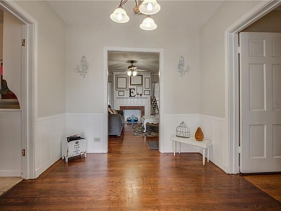 3rd image of 310 N Wood St