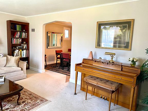 5th image of 3016 N 78th Ct